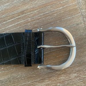 Cole Haan used blk leather belt